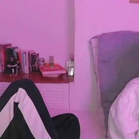 Chat Live with Almondmilka on BongaCams