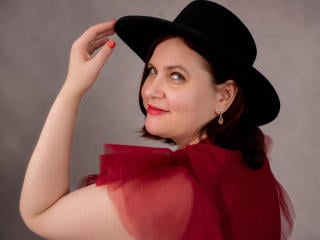 Chat Live with BigTitsXHot on XLoveCam