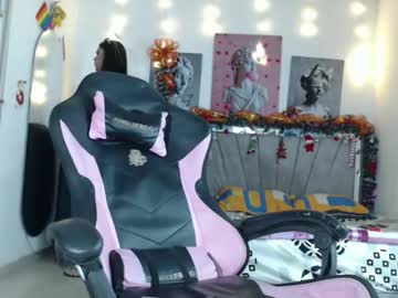 Chat Live with aisha299 on Chaturbate