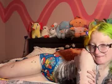 Chat Live with neonslug on Chaturbate