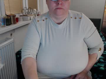 Chat Live with sweetboobs85h on Chaturbate