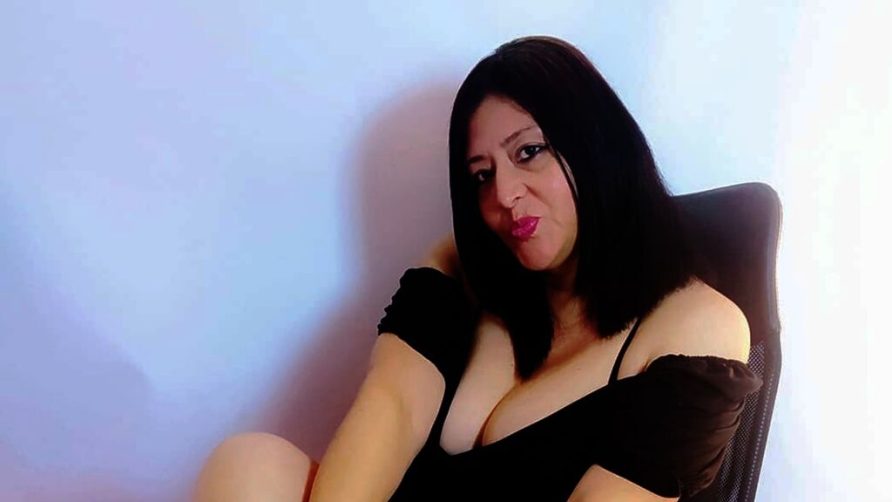 Chat Live with SatianaSofia on LiveJasmin