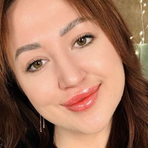 Chat Live with MiaElles on LiveJasmin