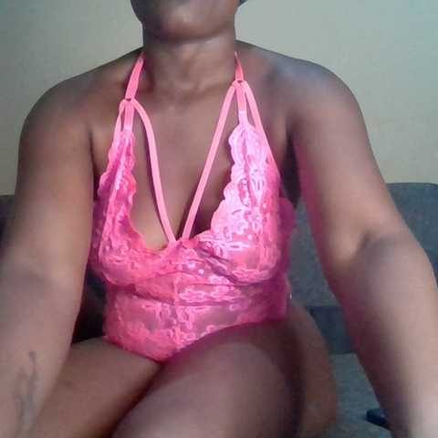 Chat Live with Burberrie on BongaCams