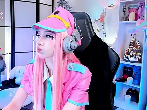 Chat Live with MilkyCute on StripChat