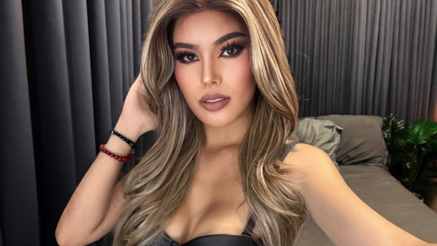 Chat Live with QuinnLillith on LiveJasmin