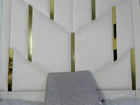 Chat Live with IsabellRodriguez18 on StripChat