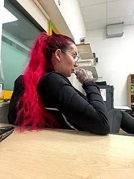 Chat Live with Mia-Fuchs on StripChat