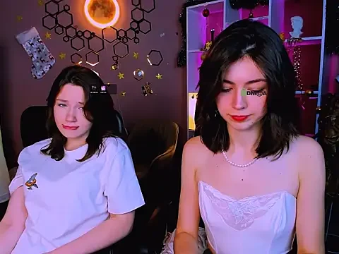 Chat Live with helli_belli on StripChat