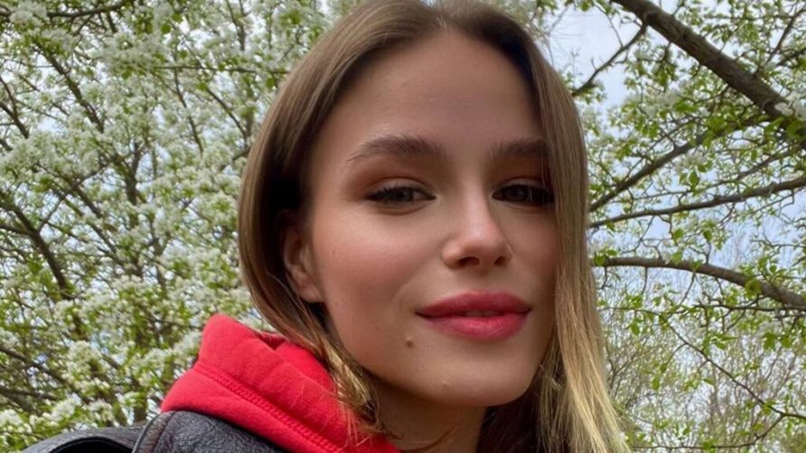 Chat Live with VeronaBrucker on LiveJasmin