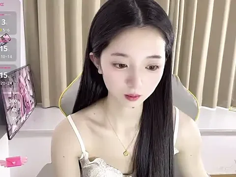 Chat Live with OiOi-666 on StripChat