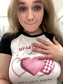 Chat Live with RussianWoman on StripChat