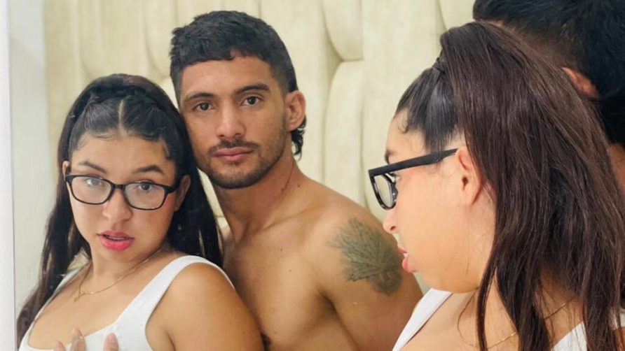 Chat Live with SeleneAndDorian on LiveJasmin