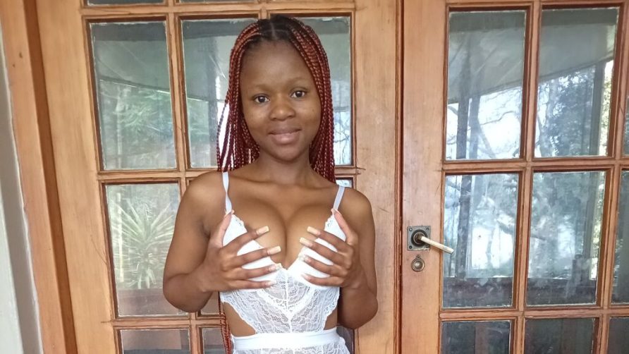 Chat Live with RoseSulavin on LiveJasmin