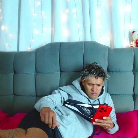 Chat Live with kelvin-jhoseth on BongaCams