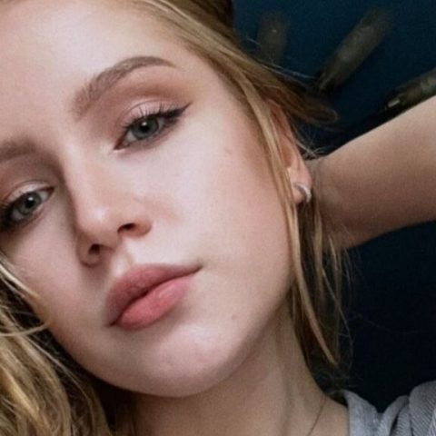 Chat Live with AngleaBirenbaum on LiveJasmin