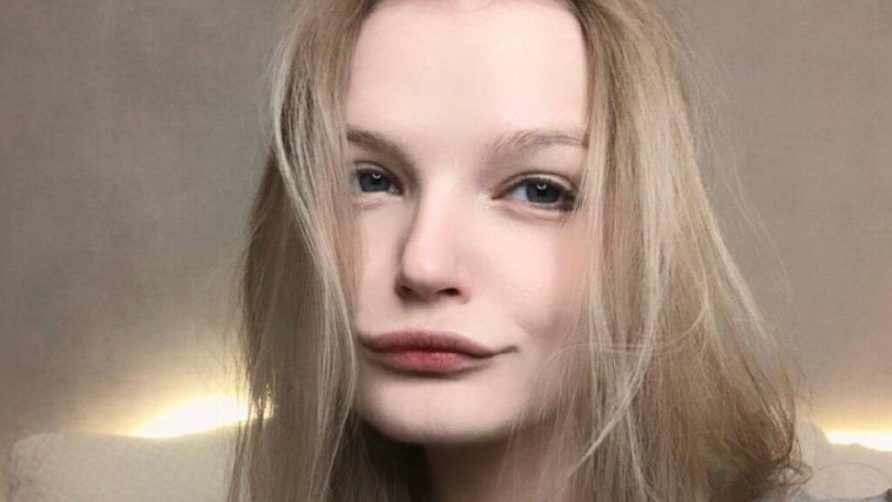 Chat Live with PetrinaKoehl on LiveJasmin