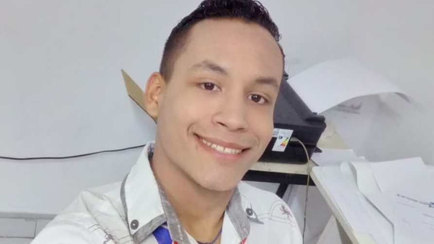 Chat Live with AndresDasilva on LiveJasmin