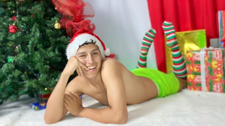 Chat Live with FelipeGongn on LiveJasmin