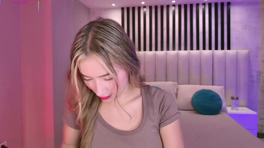 Chat Live with AmaiaHaywood on Amateur.TV