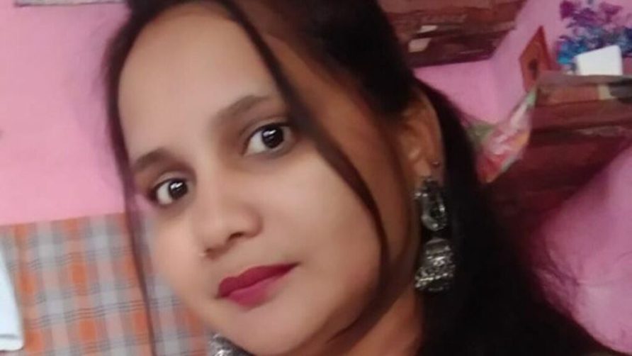 Chat Live with EmiliaWalker on LiveJasmin