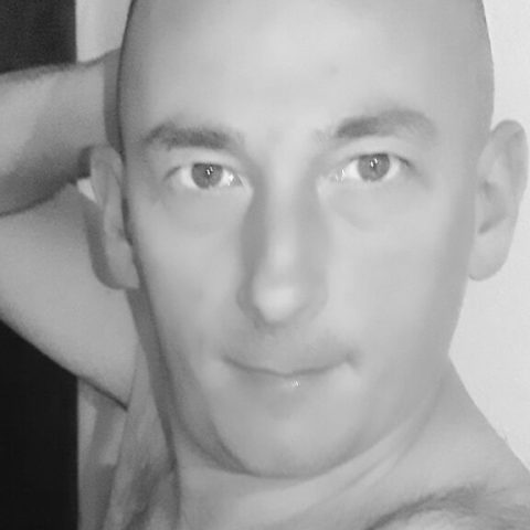 Chat Live with JohanBarker on LiveJasmin