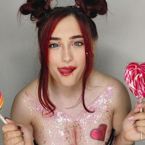 Chat Live with EstherTrix on LiveJasmin