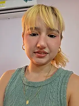 Chat Live with Pinkie_Princes on StripChat