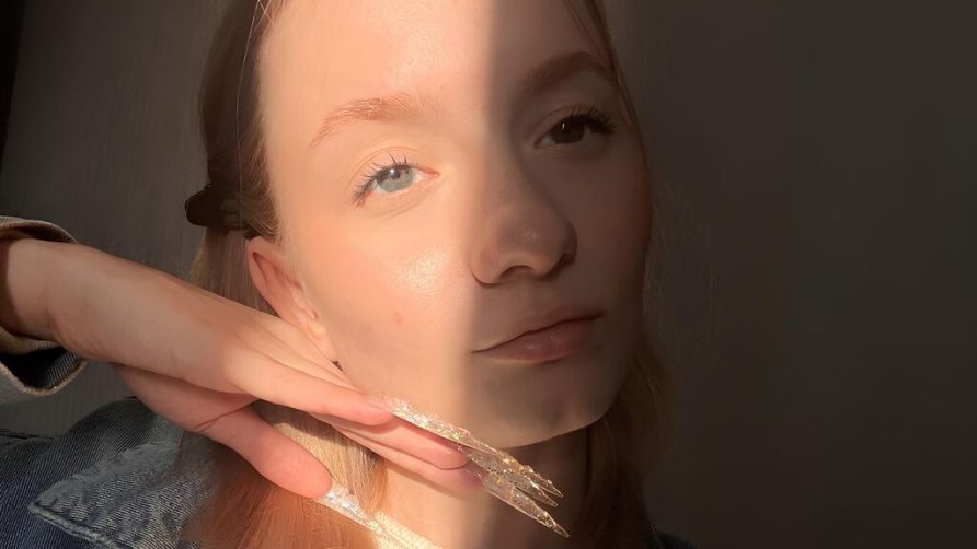 Chat Live with NereidaLaforrest on LiveJasmin