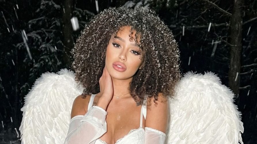 Chat Live with CelineCherie on LiveJasmin