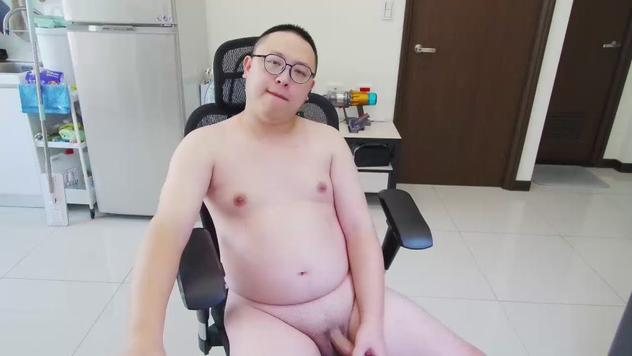 Chat Live with 7PuPu on Cam4