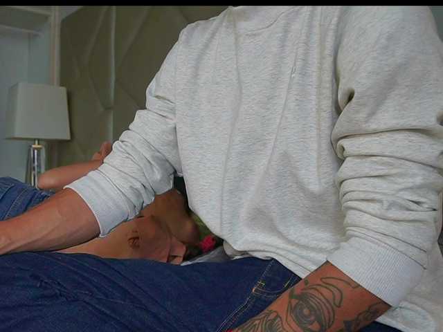 Chat Live with Be-Curiouss on BongaCams