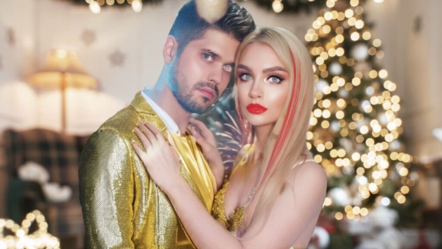 Chat Live with DennisLina on LiveJasmin