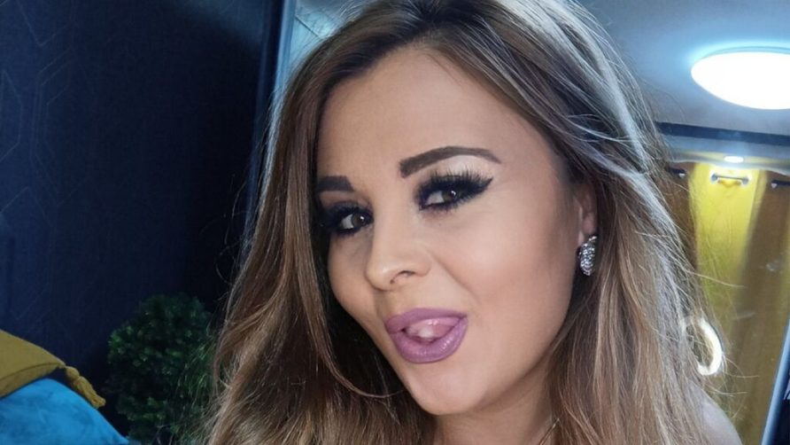 Chat Live with CatherineMill on LiveJasmin