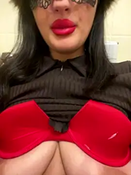 Chat Live with Milana_UK on StripChat