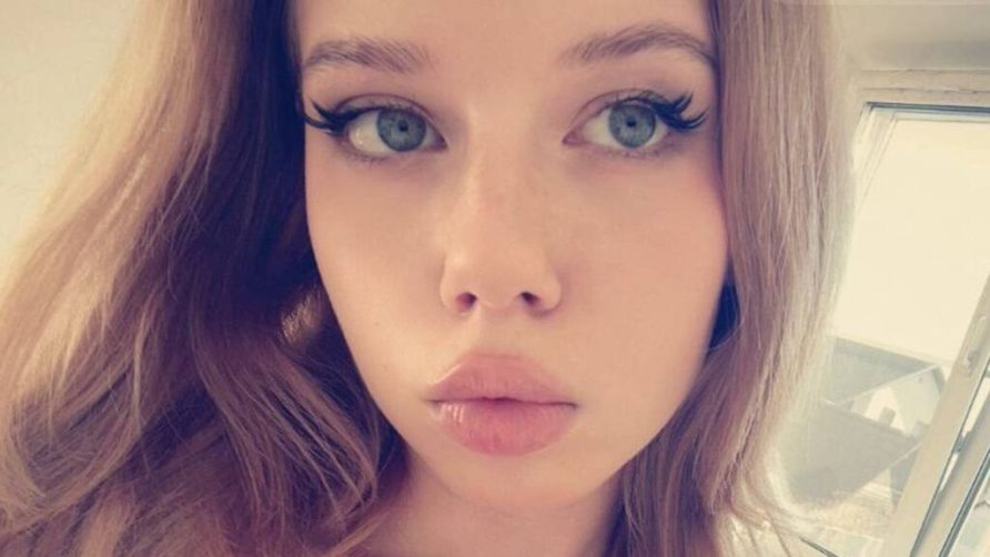 Chat Live with AllynEdmison on LiveJasmin