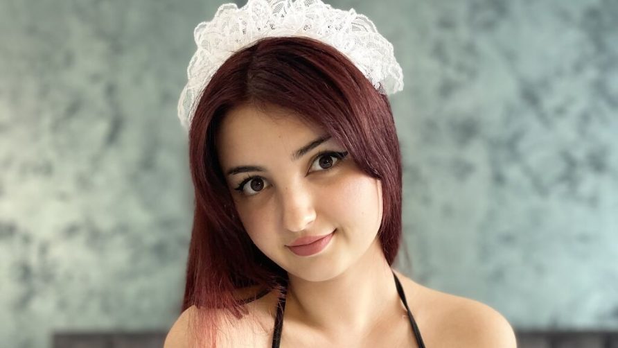 Chat Live with JasminDreams on LiveJasmin