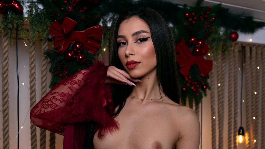 Chat Live with BriAnna on LiveJasmin