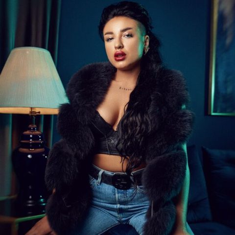 Chat Live with OksanaBloom on LiveJasmin