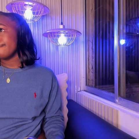 Chat Live with MissMahalaa on BongaCams