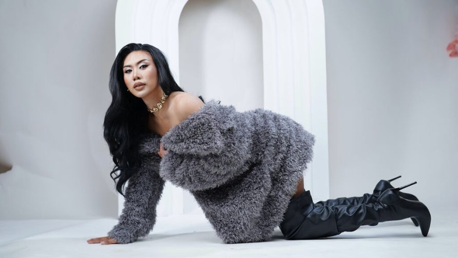 Chat Live with MarinnaSanchez on LiveJasmin