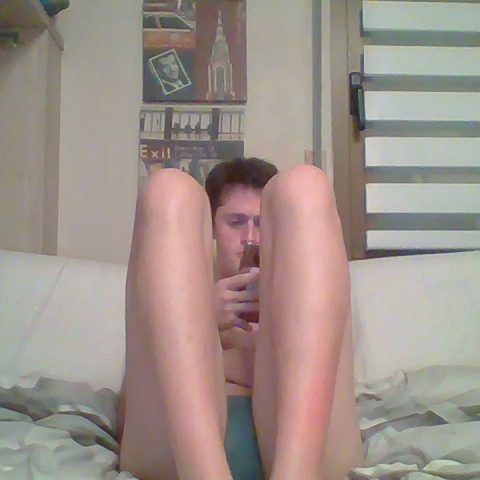 Chat Live with Adamhiel96 on Cam4