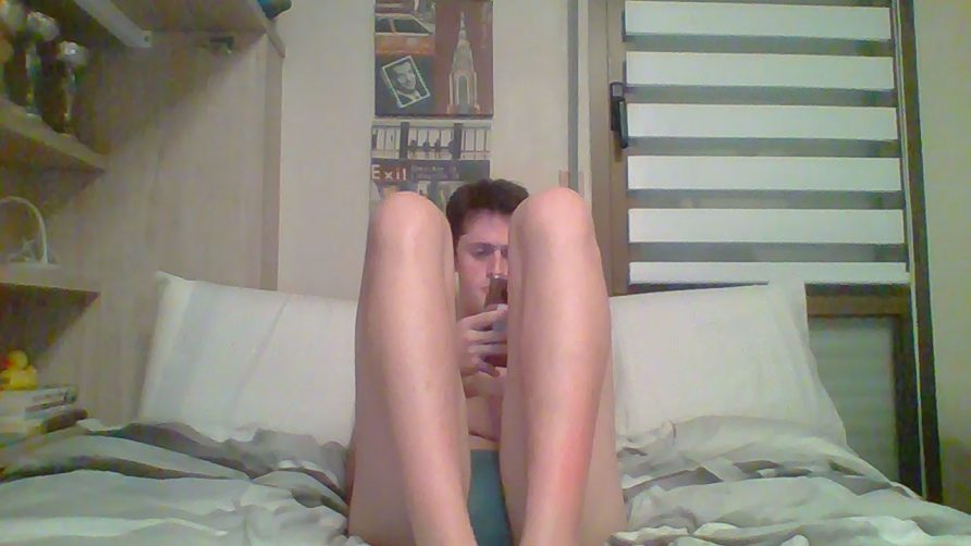 Chat Live with Adamhiel96 on Cam4