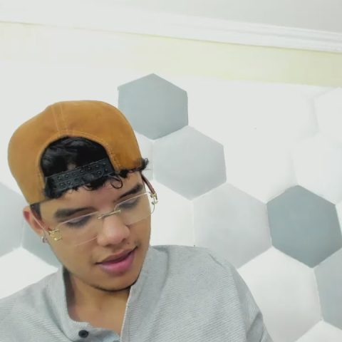 Chat Live with Axel_Forte on Cam4