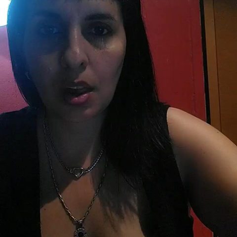 Chat Live with Ayuqueen on Cam4