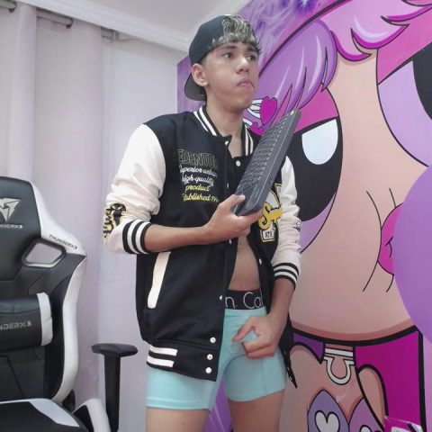 Chat Live with BIG_BOYY__ on Cam4