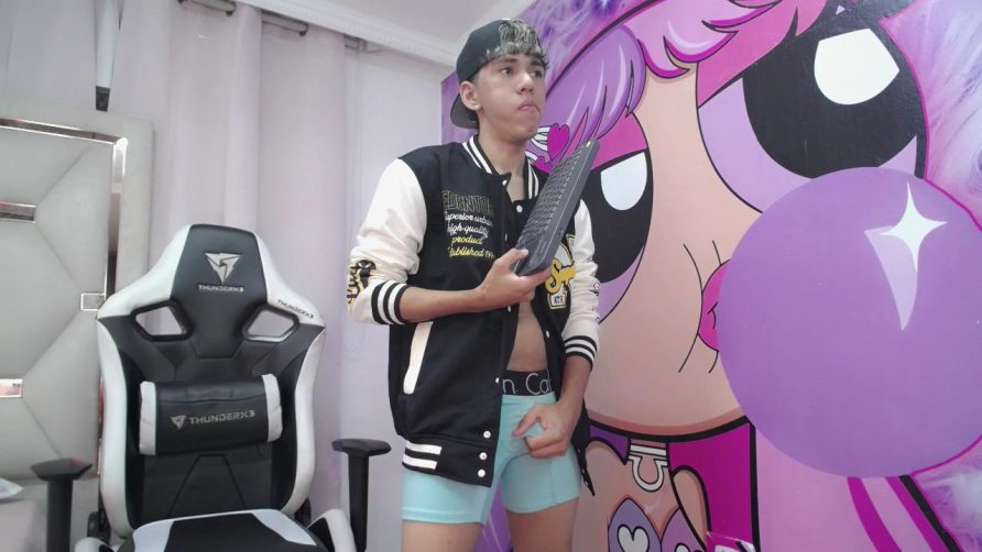 Chat Live with BIG_BOYY__ on Cam4