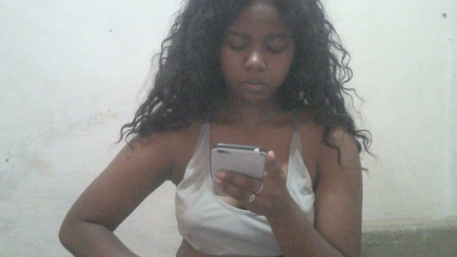 Chat Live with Bombeass23 on Cam4