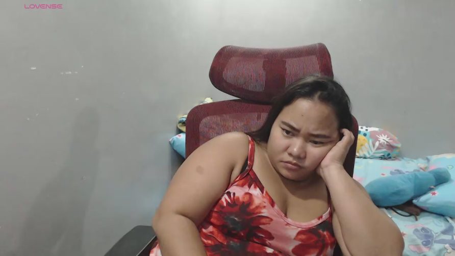 Chat Live with BubbleButtPinay on Cam4