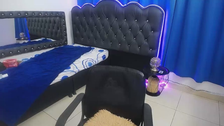 Chat Live with Cordelia_ on Cam4